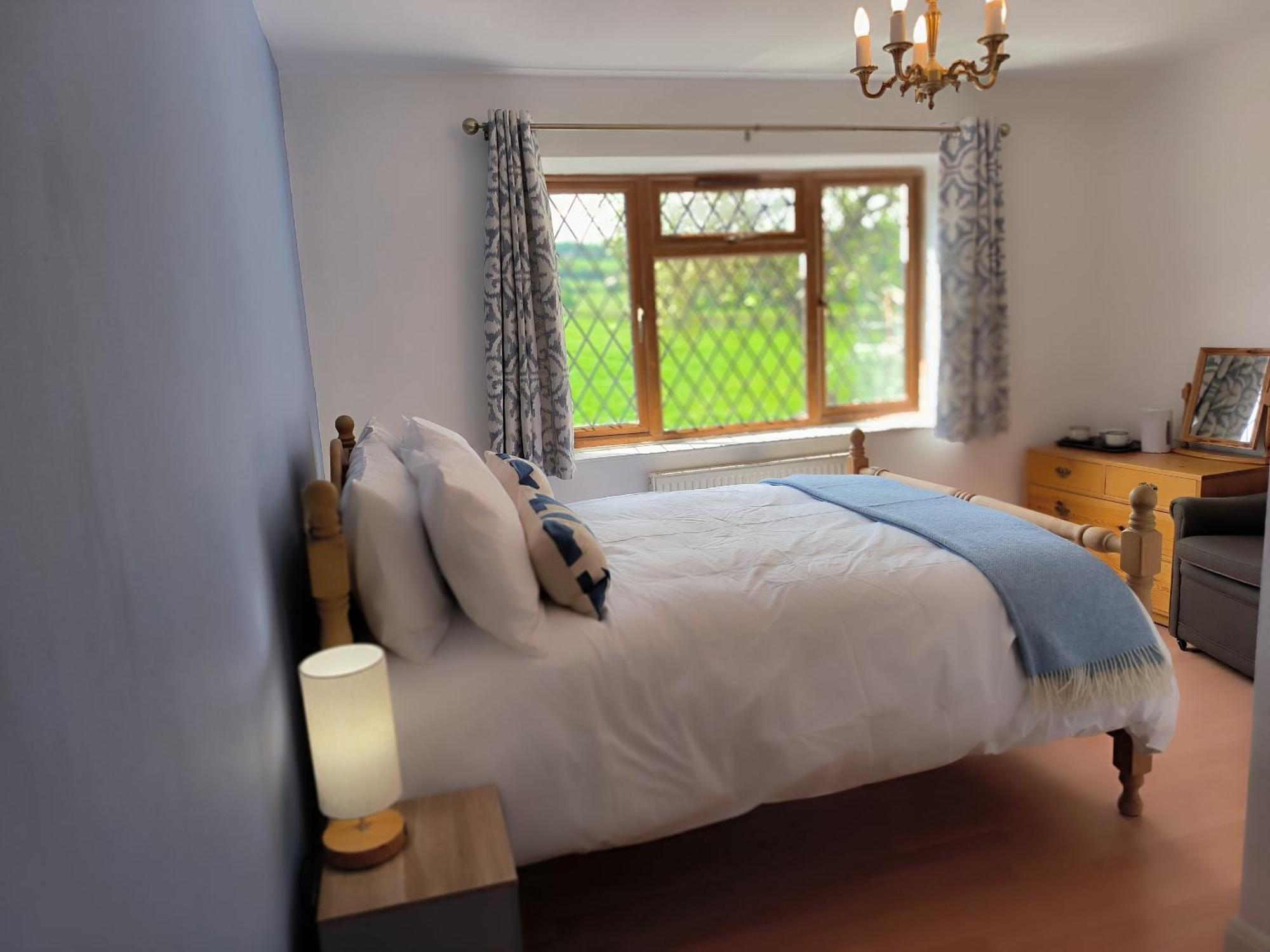 Meadow Rise Guest House Bourton-on-the-Water Exterior photo